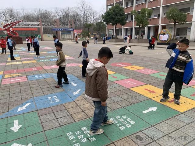 手机版农村课间小游戏(课间小游戏简单又好玩视频)-第5张图片-QuickQ官网